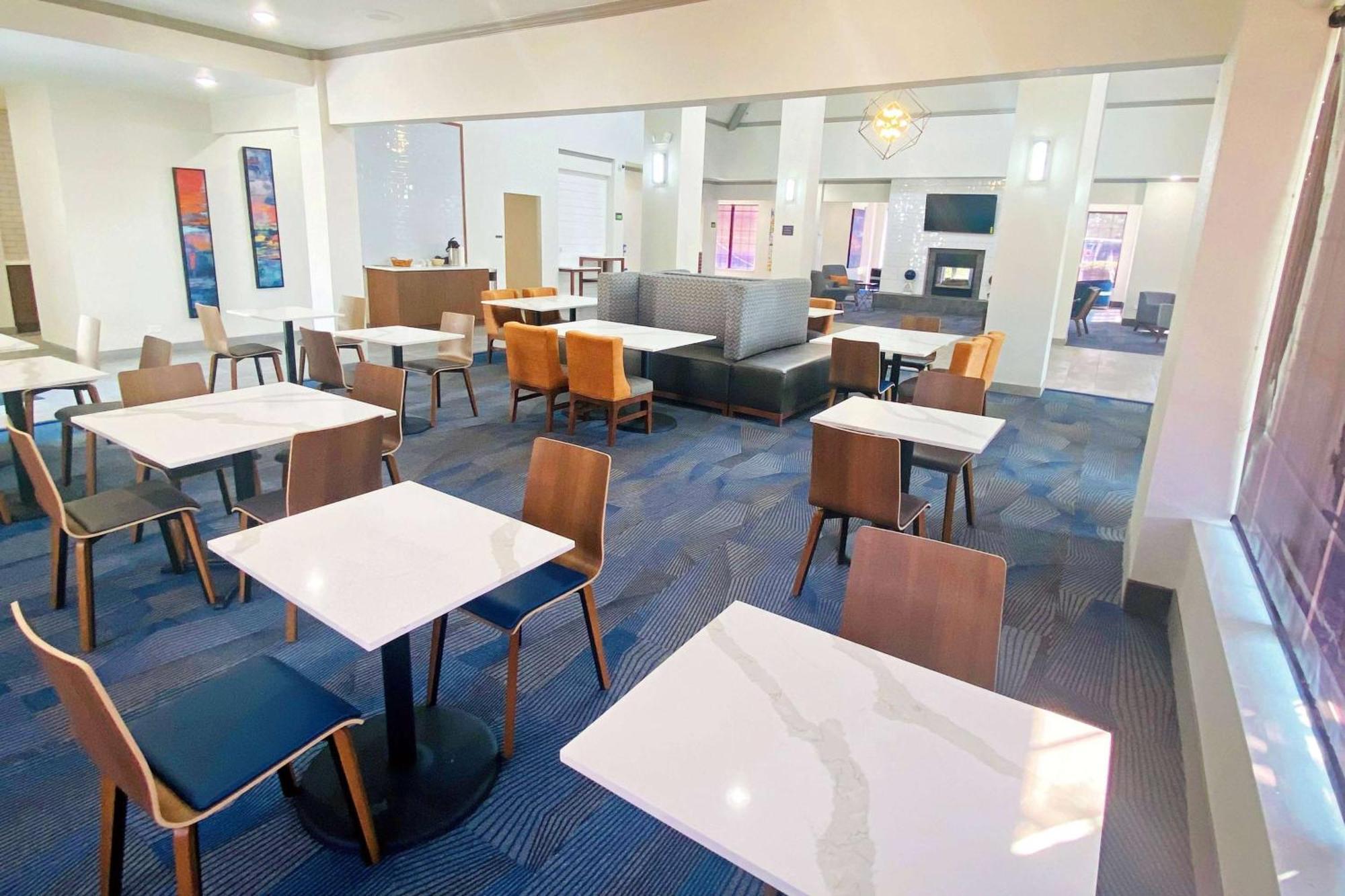 La Quinta Inn & Suites By Wyndham Güney Hollanda Dış mekan fotoğraf